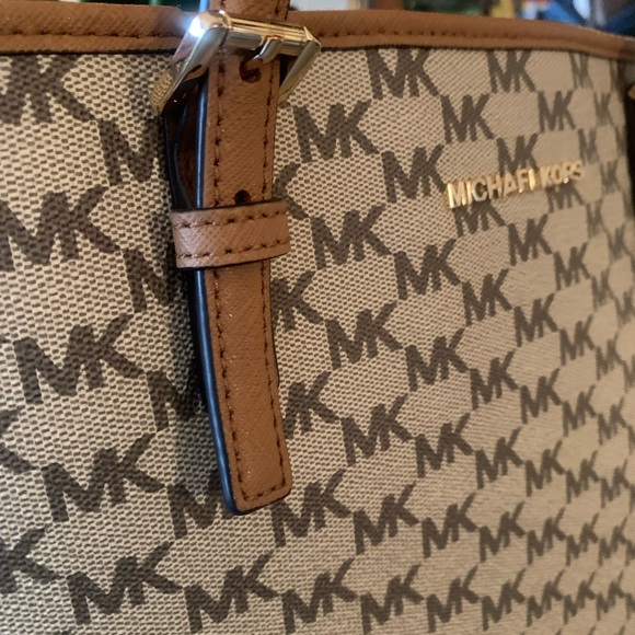 Michael Kors NEW NEVER CARRIED, large multi function tote. “MK” print logo. - Picture 9 of 10